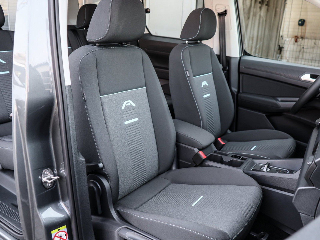 Ford Tourneo Connect L1 - Van/Minibus - Grau - Gebrauchtwagen - Bild 6