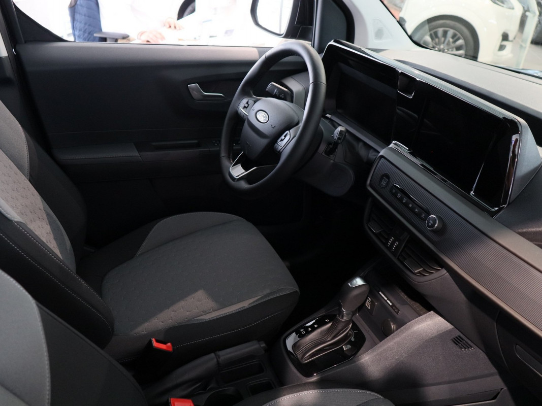 Ford Tourneo Courier - Van/Minibus - Schwarz - Neuwagen - Bild 3