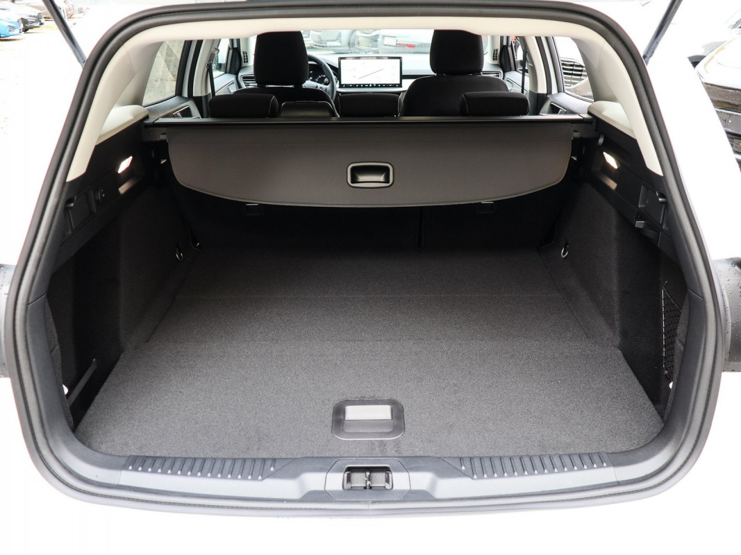 Ford Focus Turnier 1.0 EcoBoost Automatik - Kombi - Weiss - Tageszulassung - Bild 11