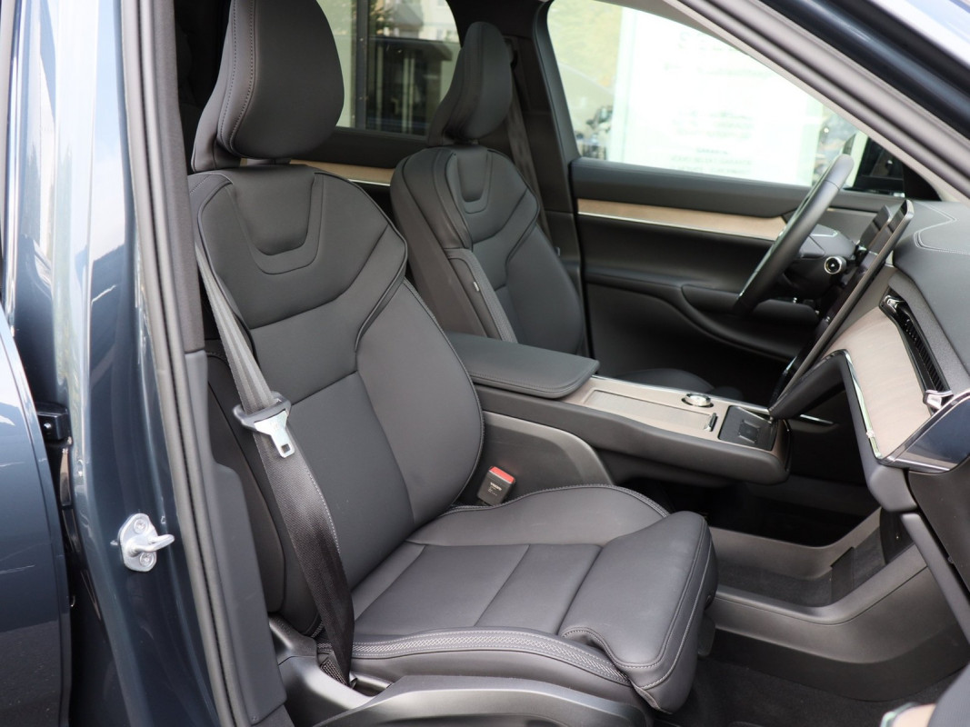 Volvo EX90 - SUV/Off-road - Blau - Gebrauchtwagen - Bild 6