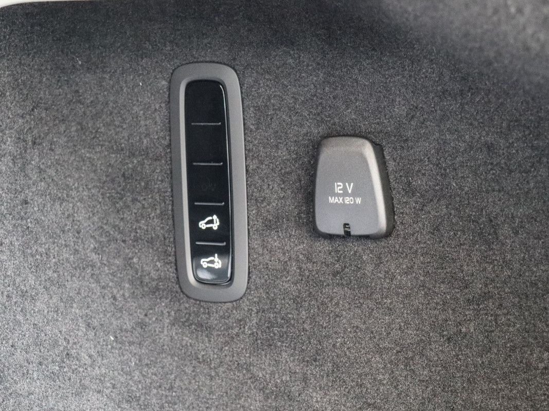 Volvo ES90 Single Motor Extended Range - Limousine - Schwarz - Gebrauchtwagen - Bild 16