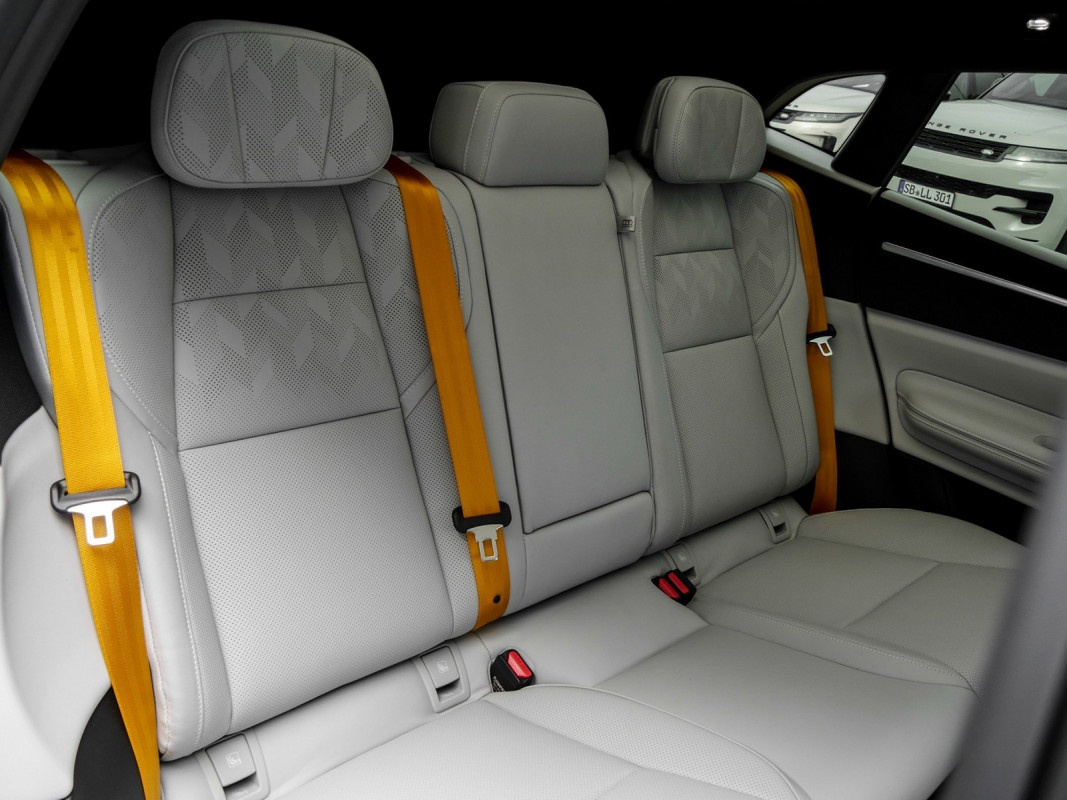 Polestar 4 - Limousine - Grau - Gebrauchtwagen - Bild 5