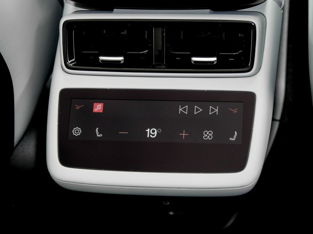 Polestar 4 - Limousine - Grau - Gebrauchtwagen - Bild 14