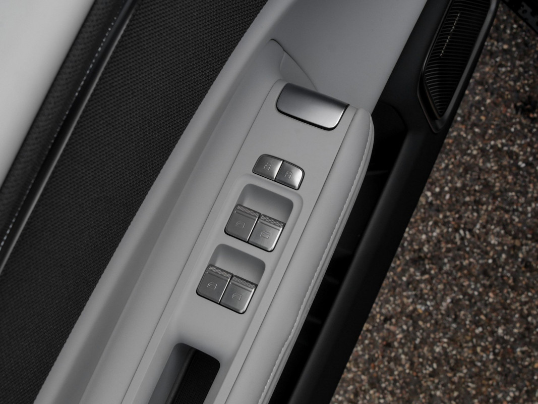 Polestar 4 - Limousine - Grau - Gebrauchtwagen - Bild 15