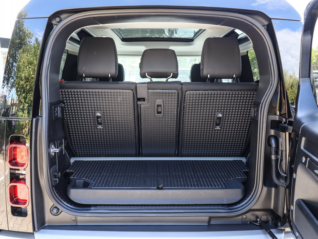 Land Rover Defender - SUV/Off-road - Schwarz - Gebrauchtwagen - Bild 15