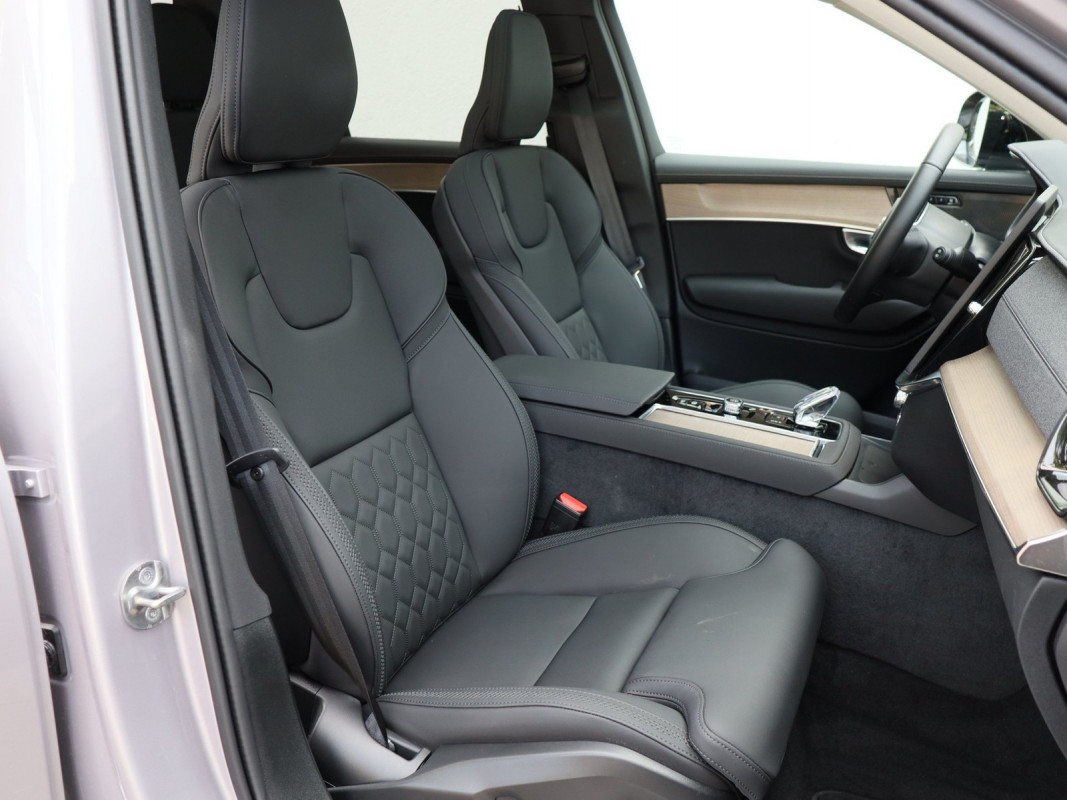 Volvo XC90 T8 AWD - SUV/Off-road - Silber - Gebrauchtwagen - Bild 6