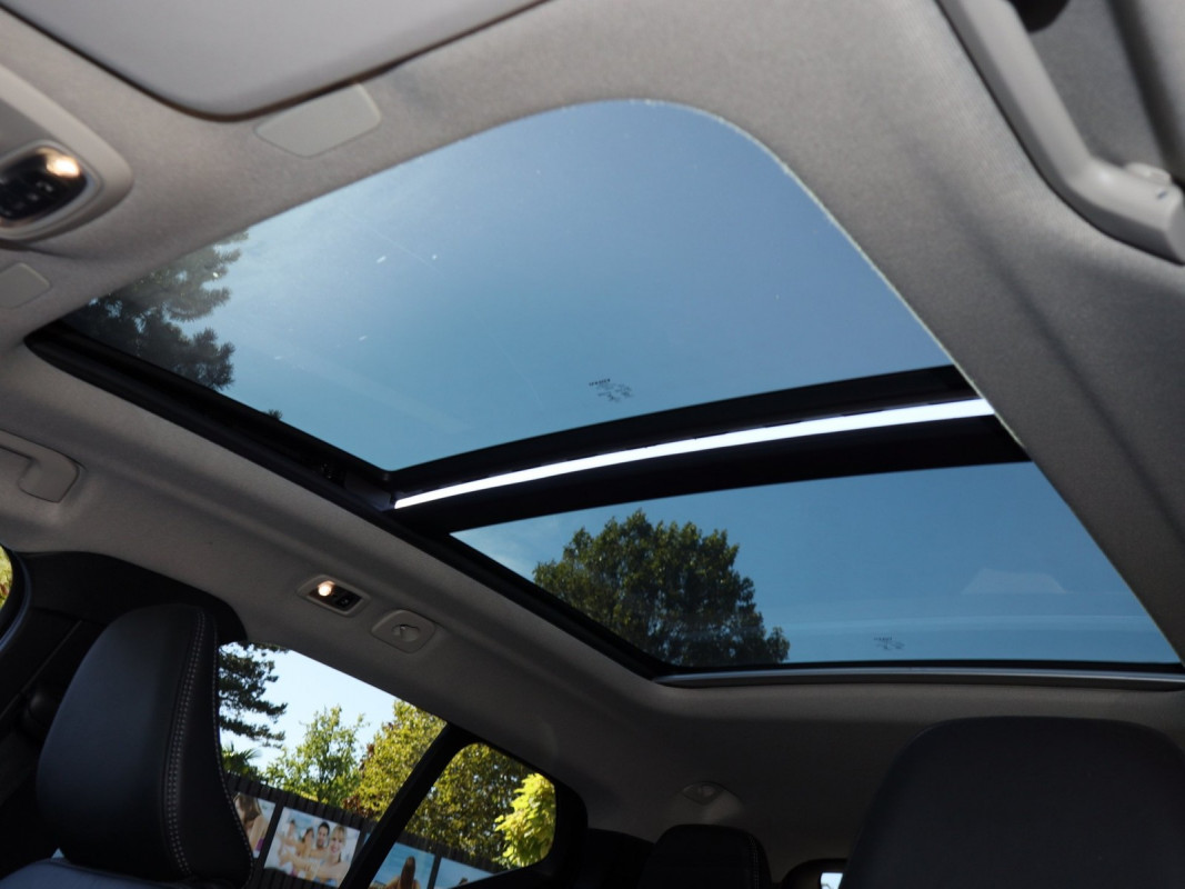 Volvo XC40 T5 - SUV/Off-road - Braun - Gebrauchtwagen - Bild 11