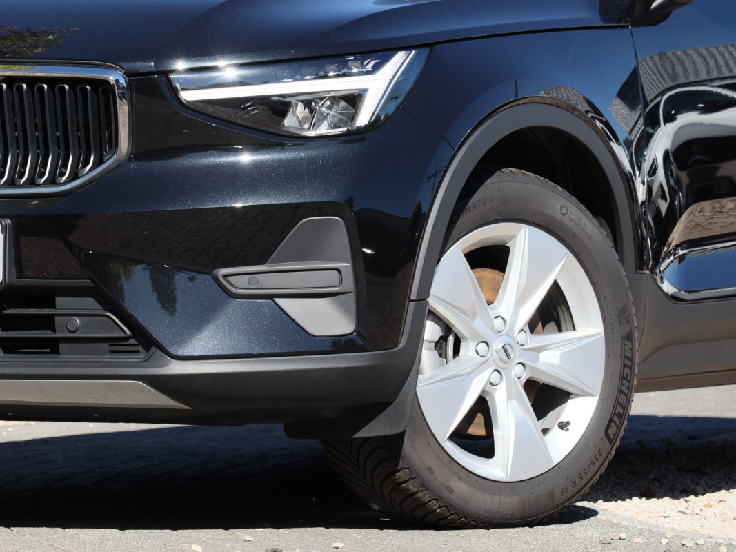 Volvo XC40 B3 - SUV/Off-road - Schwarz - Gebrauchtwagen - Bild 5