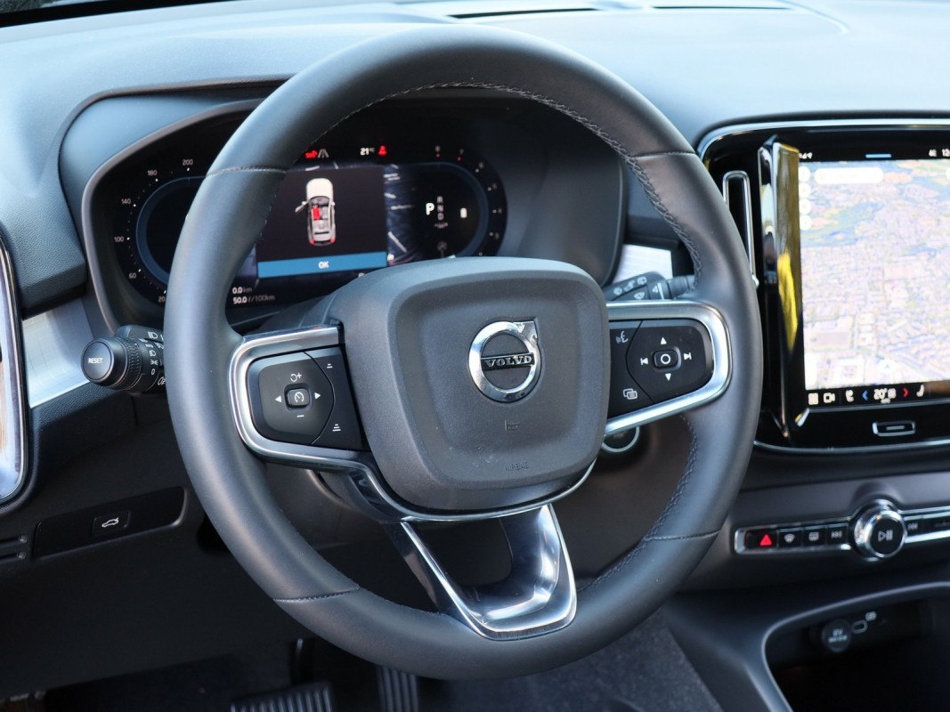 Volvo XC40 B3 - SUV/Off-road - Schwarz - Gebrauchtwagen - Bild 9