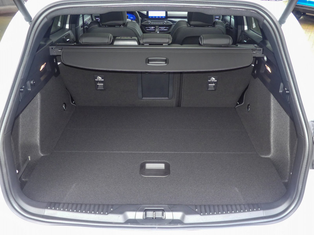 Ford Focus Turnier - Kombi - Weiss - Gebrauchtwagen - Bild 11