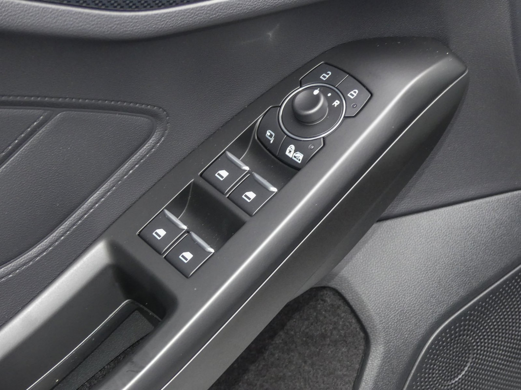 Ford Focus Turnier - Kombi - Weiss - Gebrauchtwagen - Bild 16