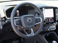 Volvo XC40 Recharge Pure Electric AWD - SUV/Off-road - Schwarz - Gebrauchtwagen - Bild 9