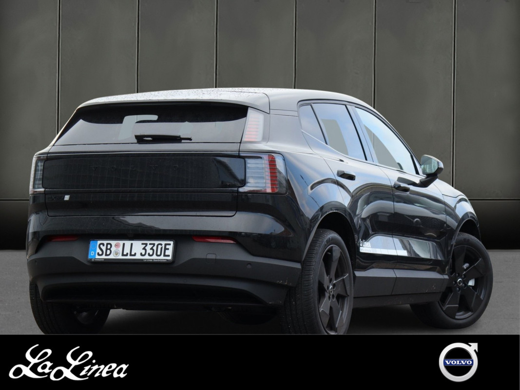 Volvo EX30 Plus Black Edition P5 Long - SUV/Off-road - Schwarz - Gebrauchtwagen - Bild 2