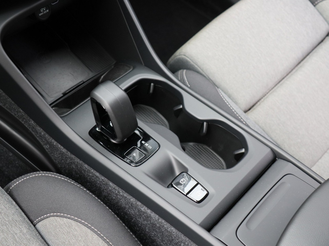 Volvo XC40 - SUV/Off-road - Weiss - Gebrauchtwagen - Bild 10