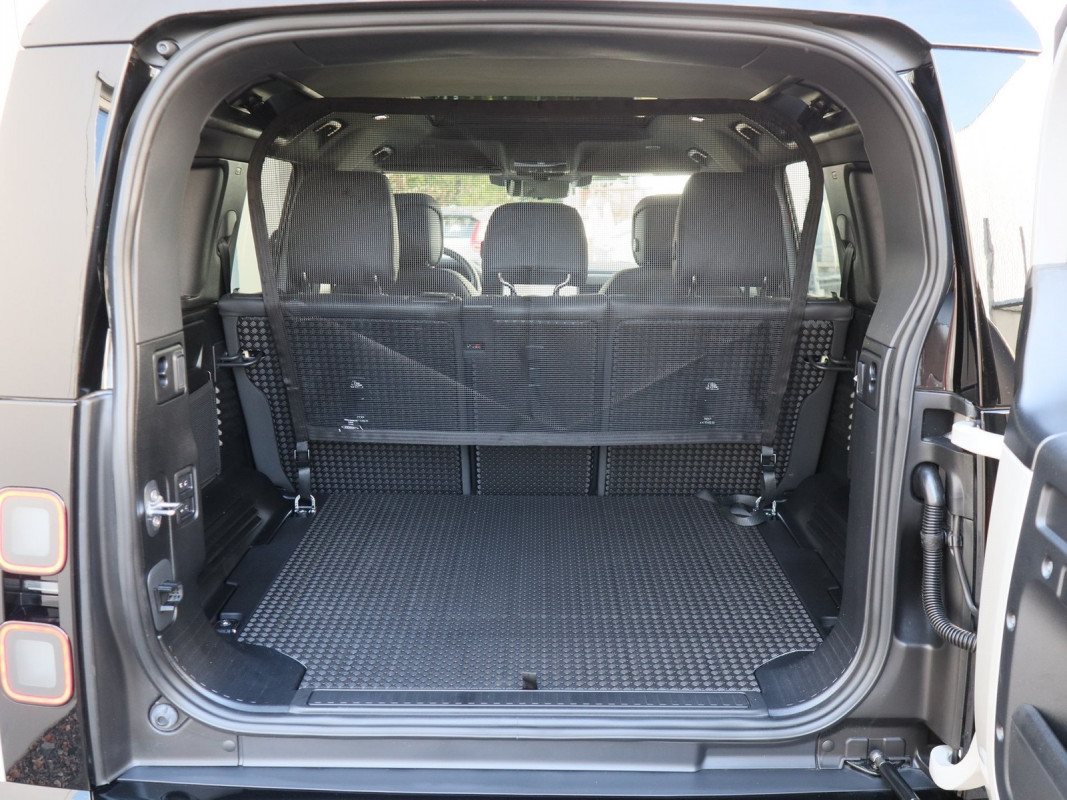 Land Rover Defender - SUV/Off-road - Grau - Gebrauchtwagen - Bild 15