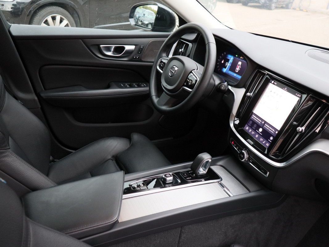 Volvo V60 B4 (D) - Kombi - Grau - Gebrauchtwagen - Bild 3
