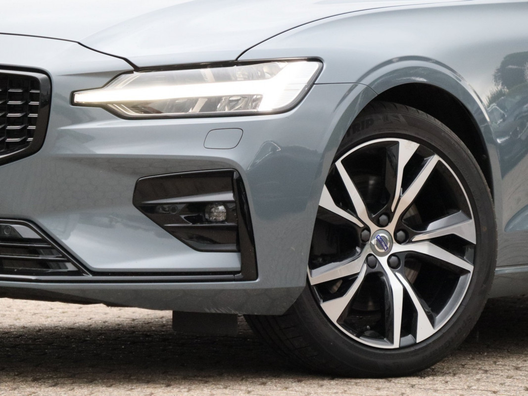 Volvo V60 B4 (D) - Kombi - Grau - Gebrauchtwagen - Bild 5