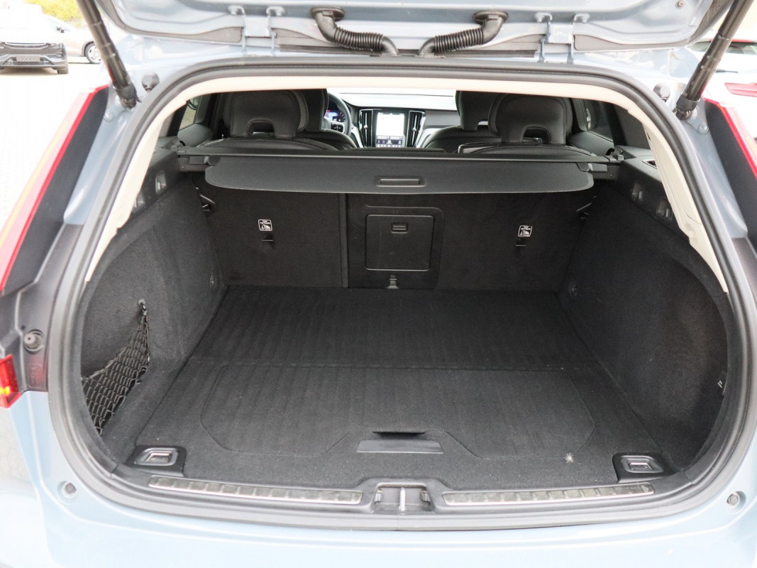 Volvo V60 B4 (D) - Kombi - Grau - Gebrauchtwagen - Bild 10