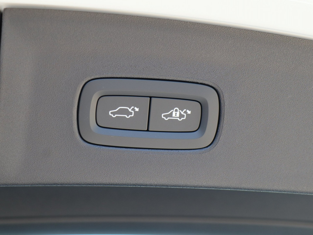 Polestar 2 - Limousine - Weiss - Gebrauchtwagen - Bild 16