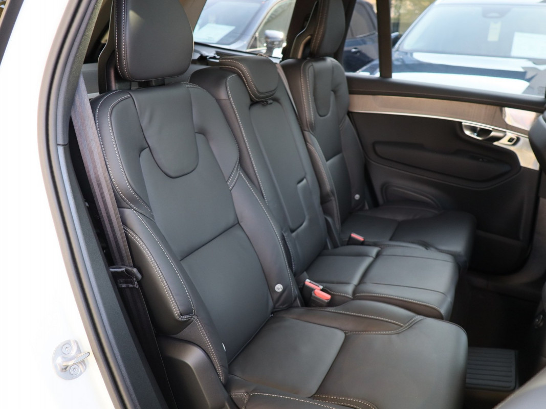 Volvo XC90 T8 AWD - SUV/Off-road - Weiss - Gebrauchtwagen - Bild 4