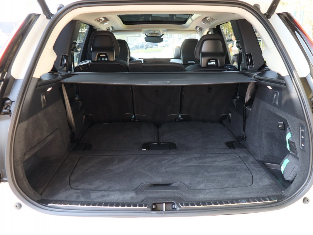 Volvo XC90 T8 AWD - SUV/Off-road - Weiss - Gebrauchtwagen - Bild 10