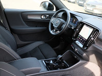 Volvo XC40 B4 - SUV/Off-road - Schwarz - Gebrauchtwagen - Bild 3