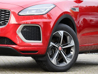 Jaguar E-PACE - SUV/Off-road - Rot - Gebrauchtwagen - Bild 5