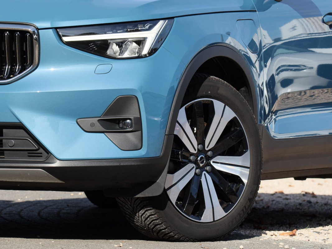 Volvo XC40 T4 - SUV/Off-road - Blau - Gebrauchtwagen - Bild 5