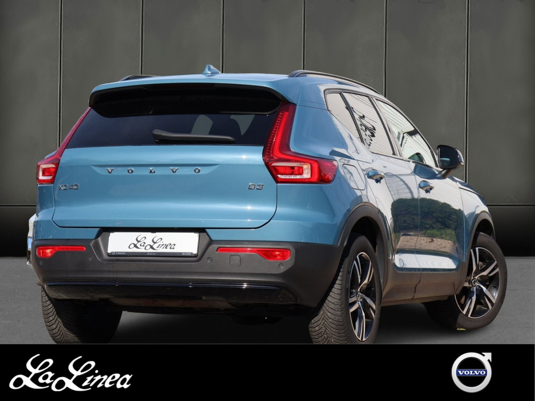 Volvo XC40 B3 - SUV/Off-road - Blau - Gebrauchtwagen - Bild 2