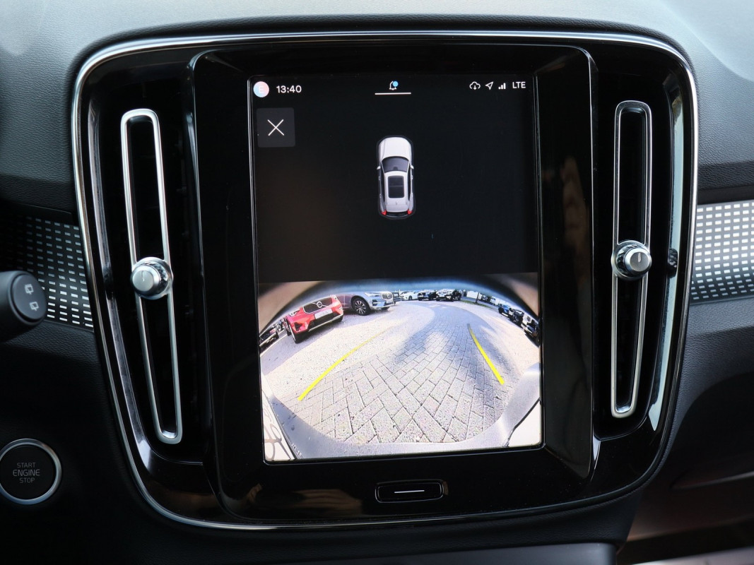 Volvo XC40 B3 - SUV/Off-road - Blau - Gebrauchtwagen - Bild 12