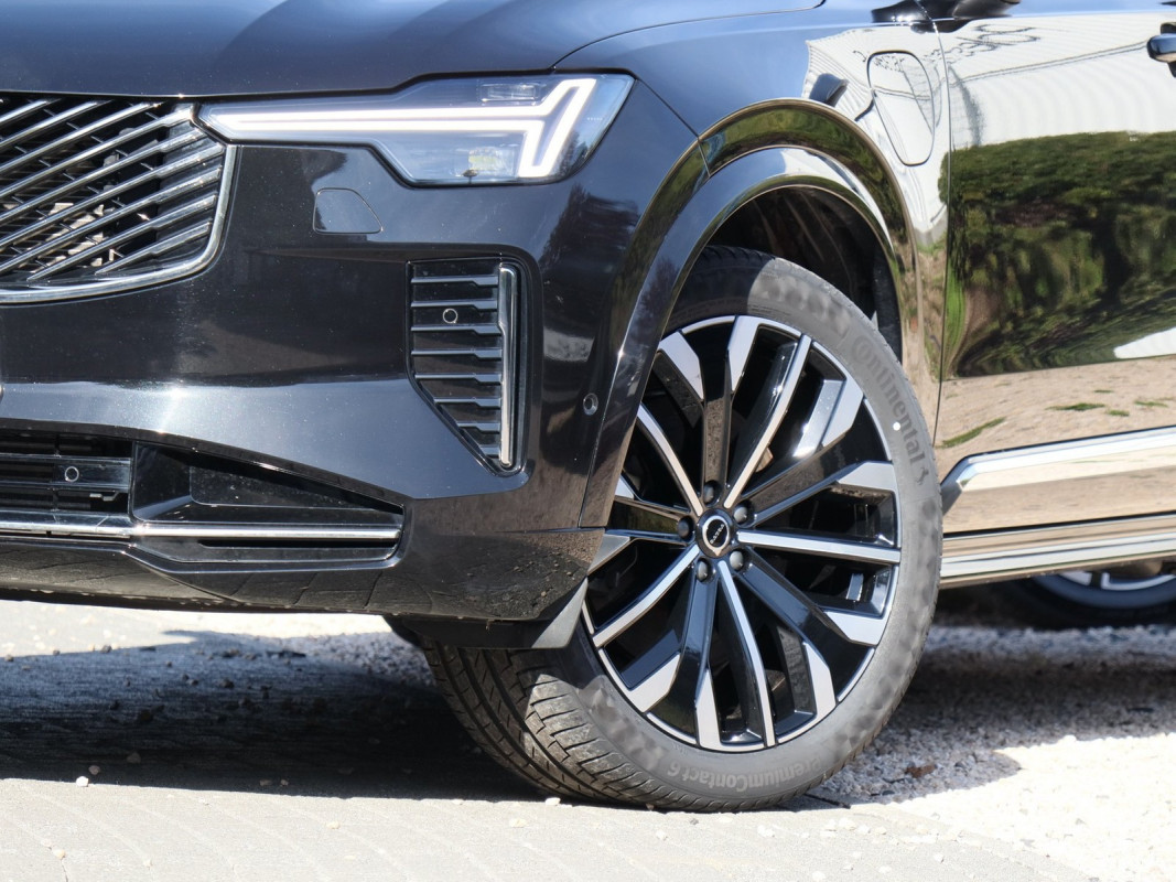 Volvo XC90 T8 AWD - SUV/Off-road - Schwarz - Gebrauchtwagen - Bild 5