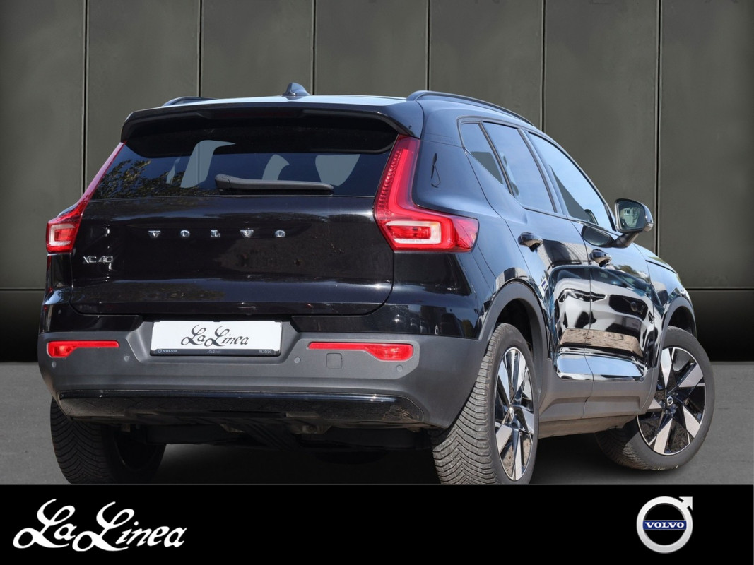 Volvo XC40 Twin Motor - SUV/Off-road - Schwarz - Gebrauchtwagen - Bild 2