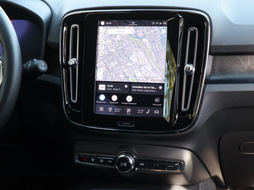Volvo XC40 Twin Motor - SUV/Off-road - Schwarz - Gebrauchtwagen - Bild 7