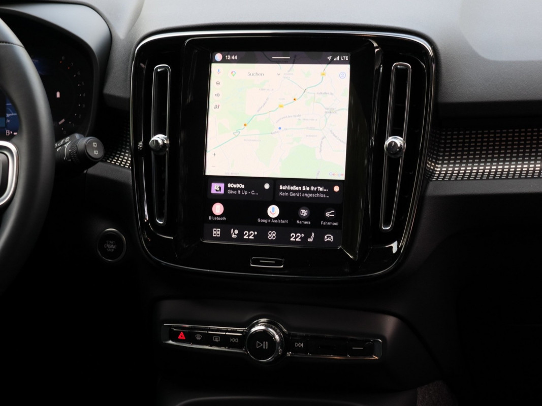 Volvo XC40 B3 - SUV/Off-road - Schwarz - Gebrauchtwagen - Bild 7