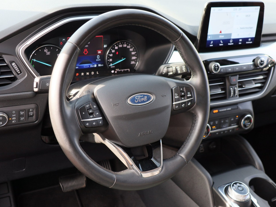 Ford Kuga - SUV/Off-road - Blau - Gebrauchtwagen - Bild 10