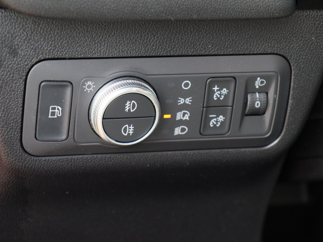 Ford Kuga - SUV/Off-road - Blau - Gebrauchtwagen - Bild 14