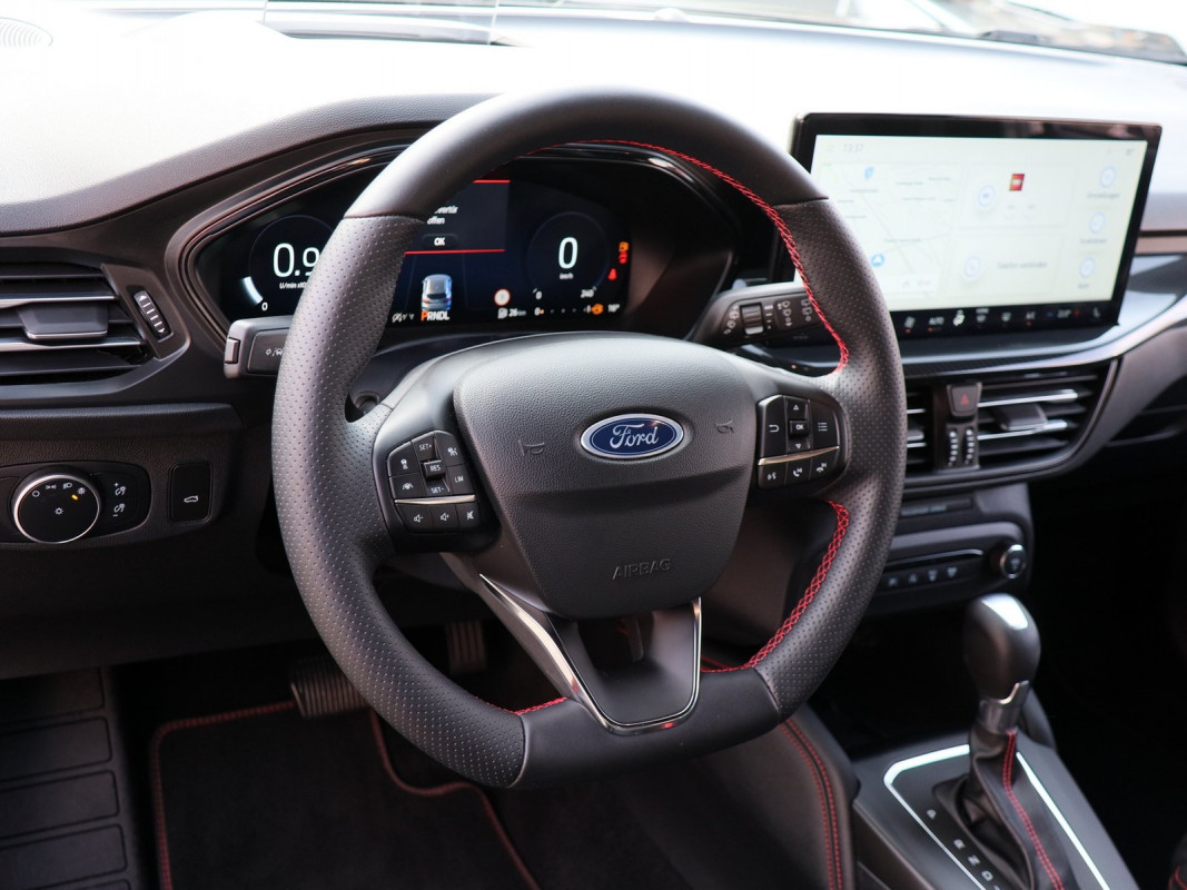 Ford Focus Turnier - Kombi - Schwarz - Gebrauchtwagen - Bild 9