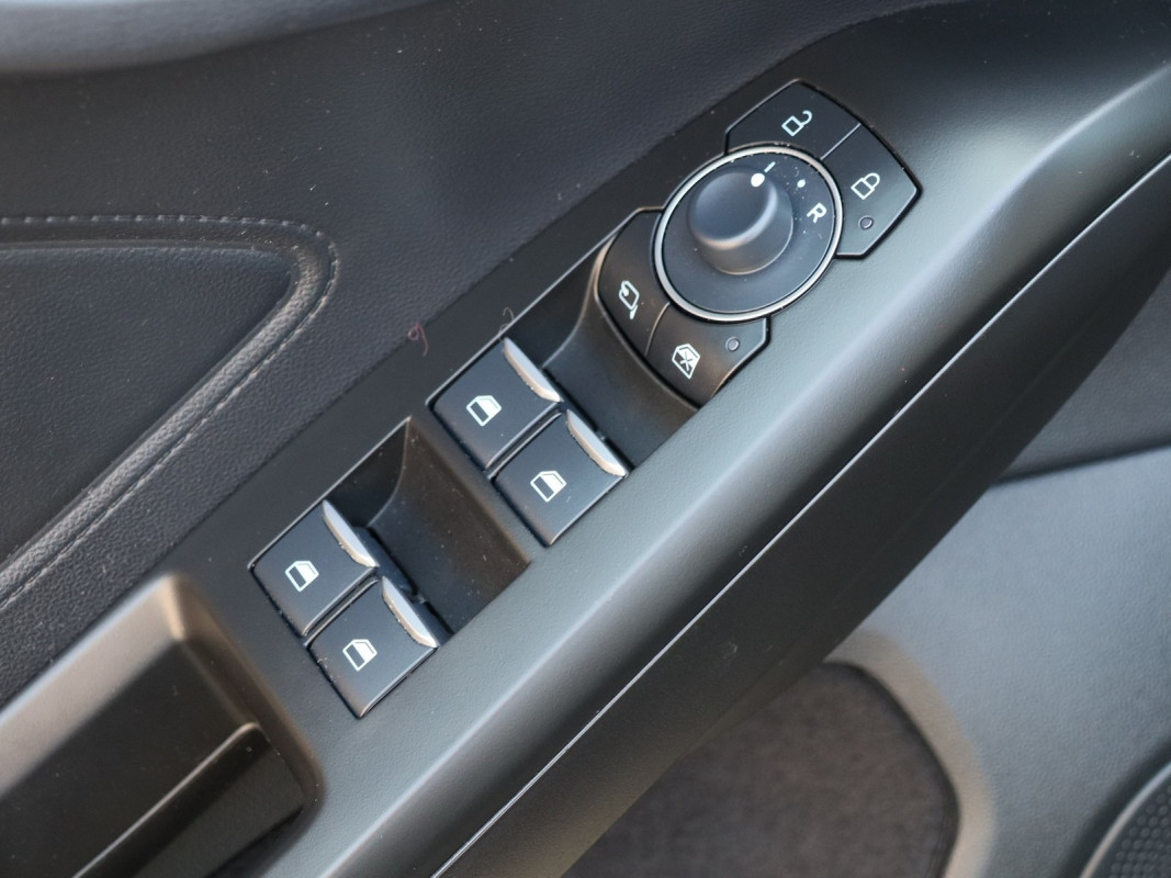Ford Focus Turnier - Kombi - Schwarz - Gebrauchtwagen - Bild 14