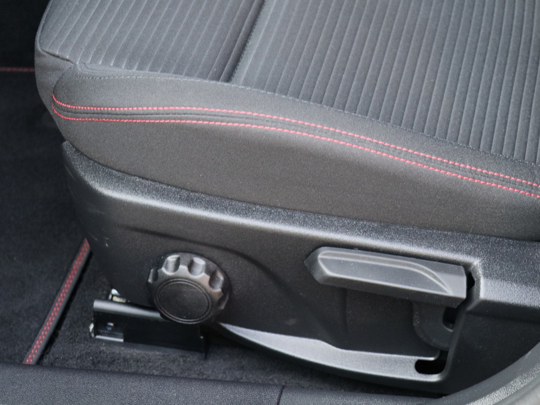 Ford Focus Turnier - Kombi - Schwarz - Gebrauchtwagen - Bild 15