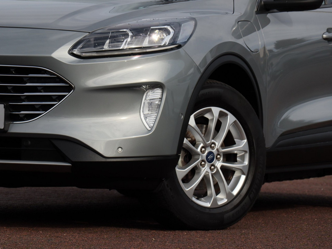 Ford Kuga - SUV/Off-road - Silber - Gebrauchtwagen - Bild 5