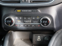 Ford Kuga - SUV/Off-road - Silber - Gebrauchtwagen - Bild 9