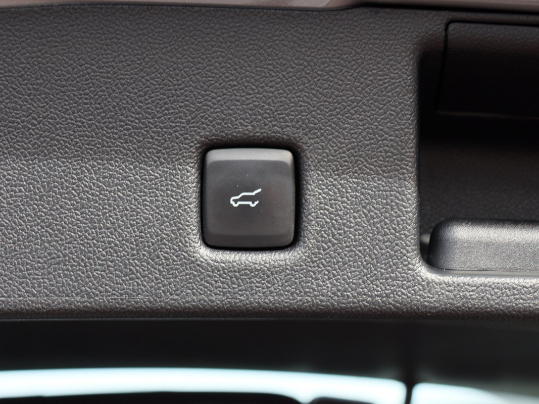 Ford Kuga - SUV/Off-road - Silber - Gebrauchtwagen - Bild 16