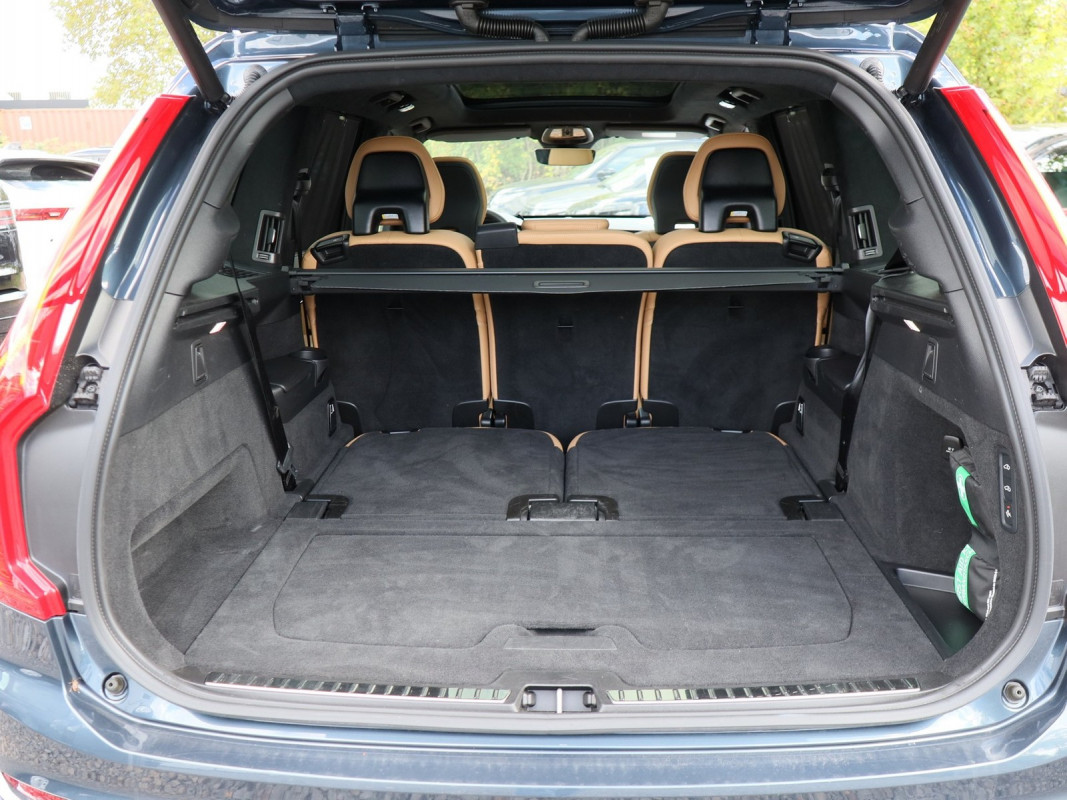 Volvo XC90 B5 Ultimate Bright AWD - SUV/Off-road - Blau - Gebrauchtwagen - Bild 10