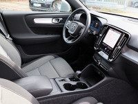 Volvo XC40 B3 Core - SUV/Off-road - Grau - Gebrauchtwagen - Bild 3