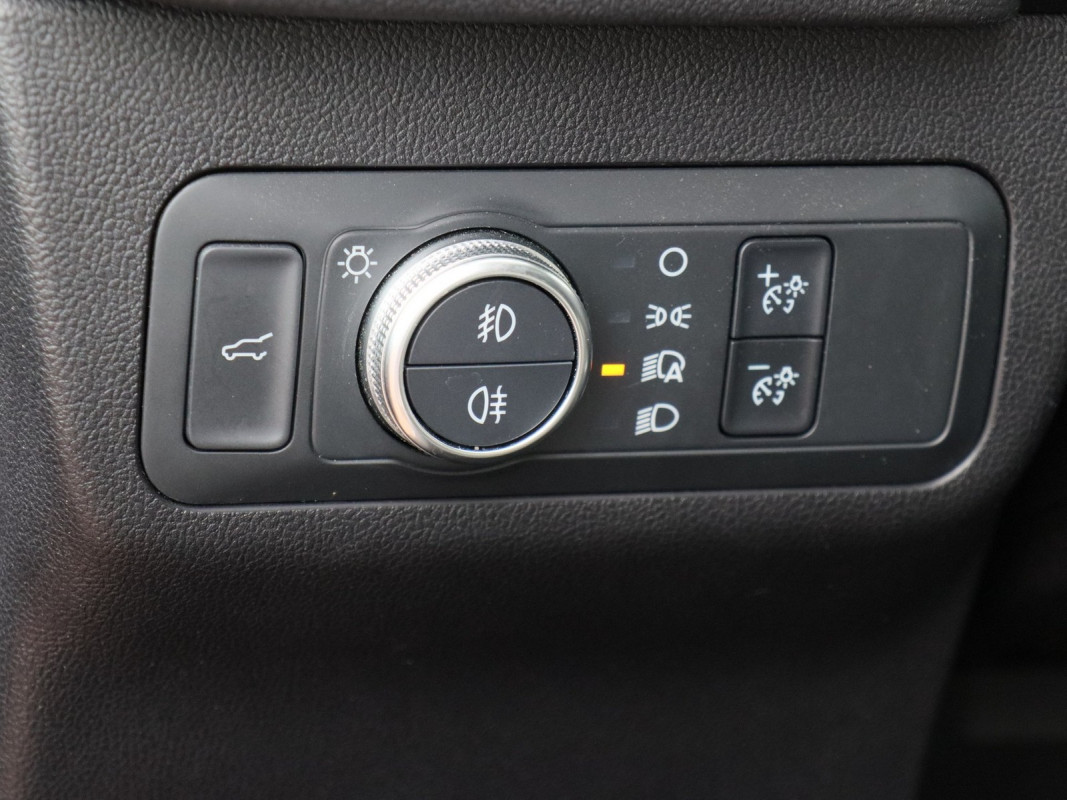 Ford Kuga Kuga Diesel Titanium X, AWD, Winter-P., Technologie-P., Fahrerassistenz-P. - SUV/Off-road - Grau - Gebrauchtwagen - Bild 15